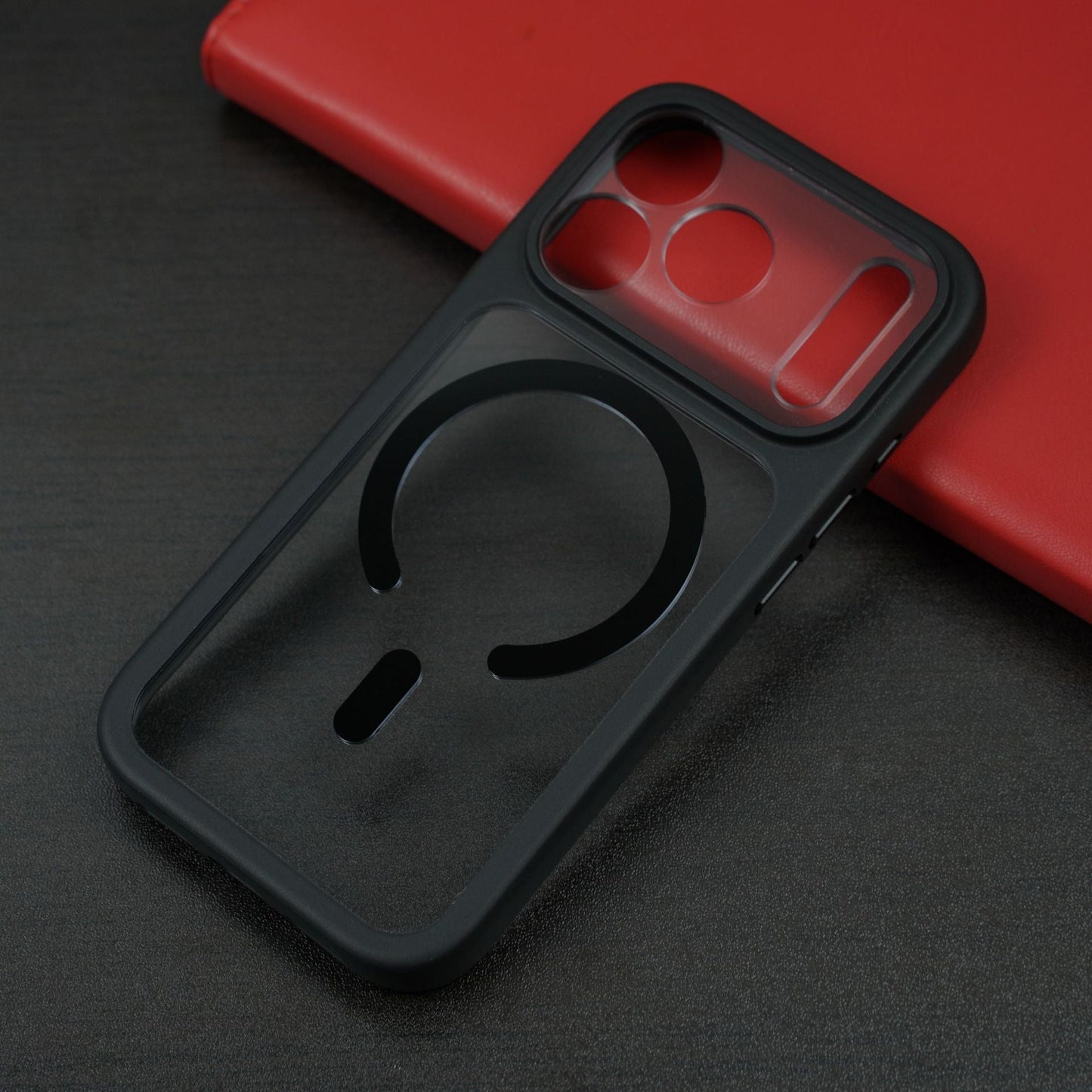 Hybrid Bumper MagSafe Cover