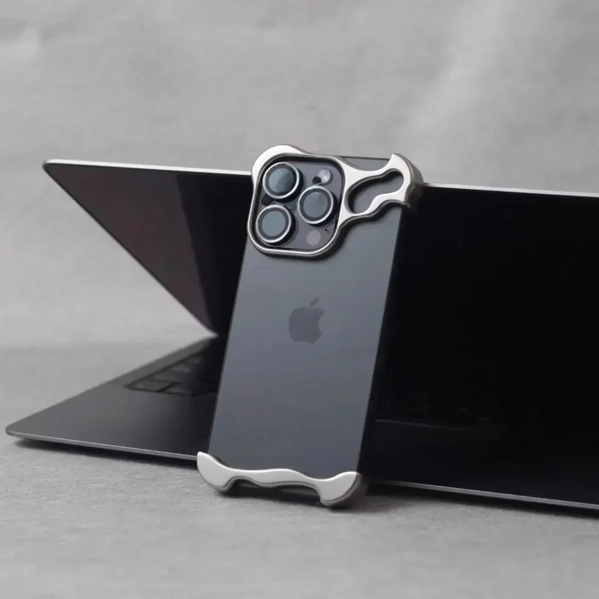 Alien Invasion Titanium Cover